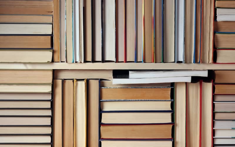 These 26 Real Estate Marketing Books Can Give You an Edge