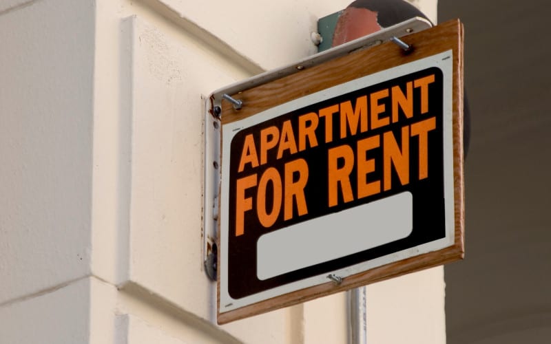 What is the best way to advertise an apartment for rent